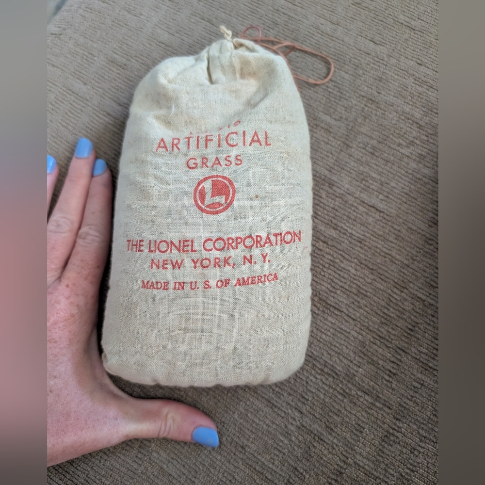 Vintage 1940s-1950s Lionel Artificial Grass